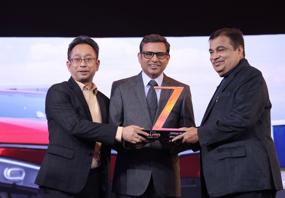 VinFast VF 7 nhận giải 'Thiết kế của năm' tại Zee Media Auto Summit 2025