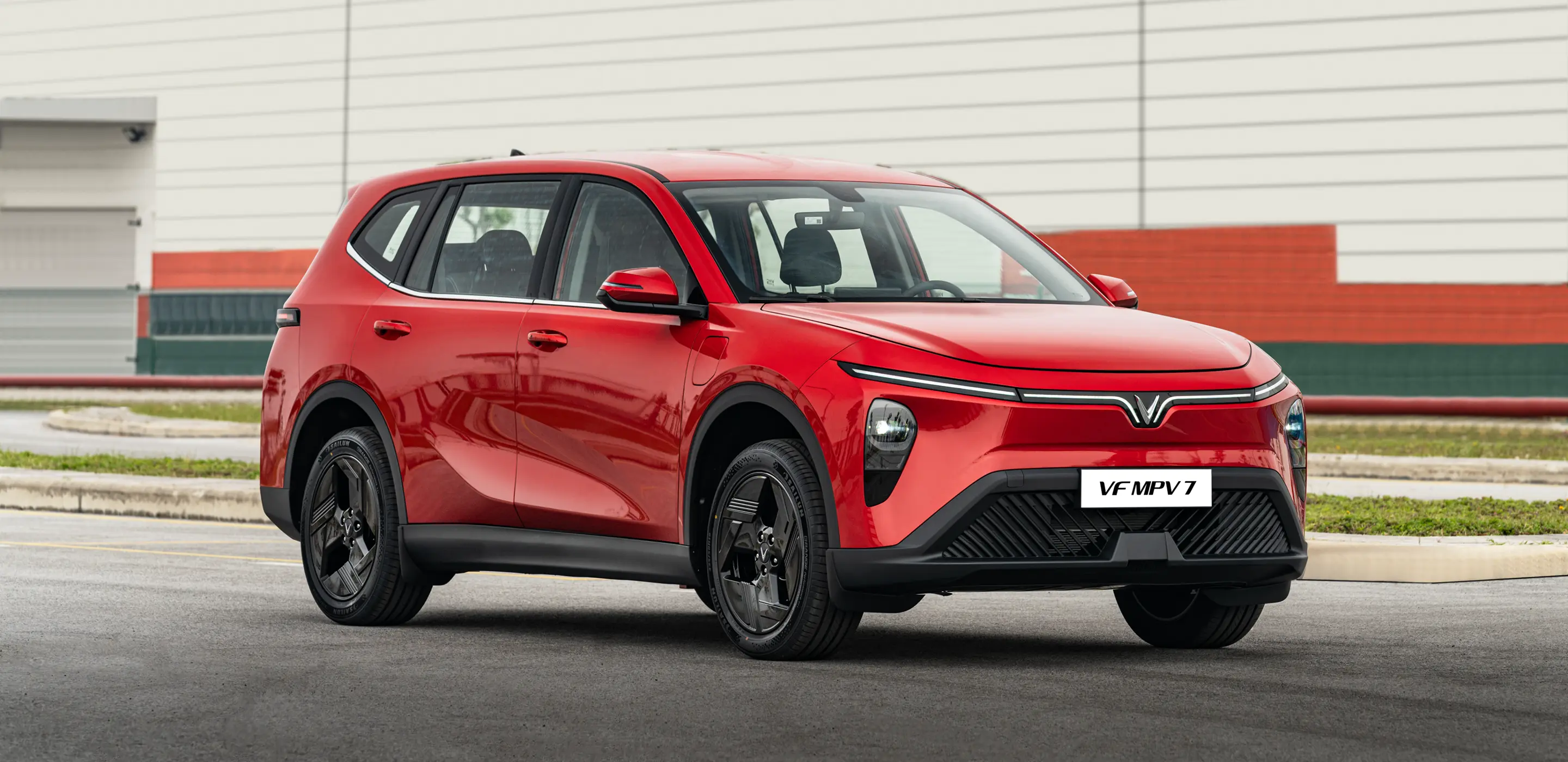 MPV 7 - Hình 1
